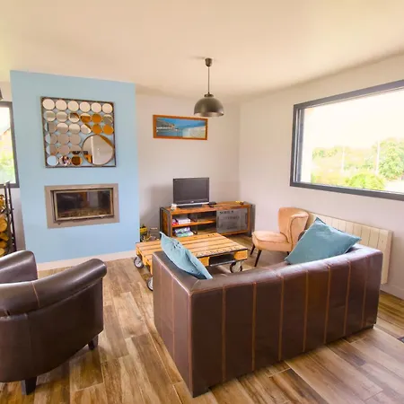 Evasion Entre Et Campagne Avec Babyfoot Et Terrain De Pétanque, 3 Chambres, Cheminée - Intendance Luxury Host Le Rozel